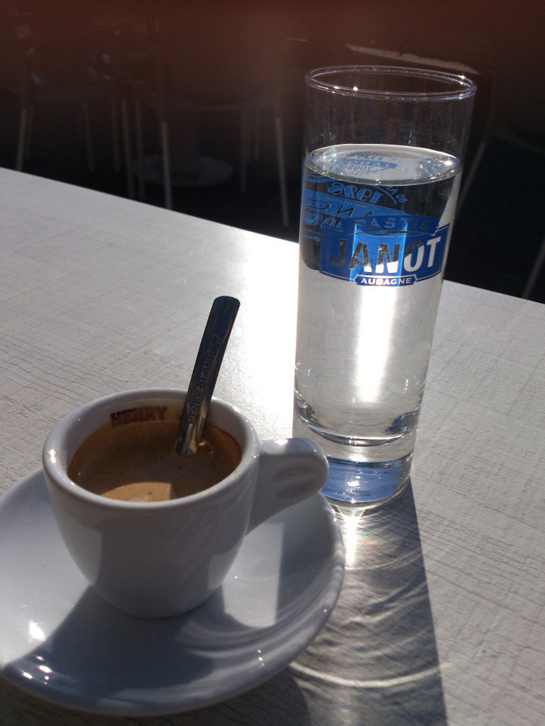 Estupendo espresso en el pueblo para despedirnos